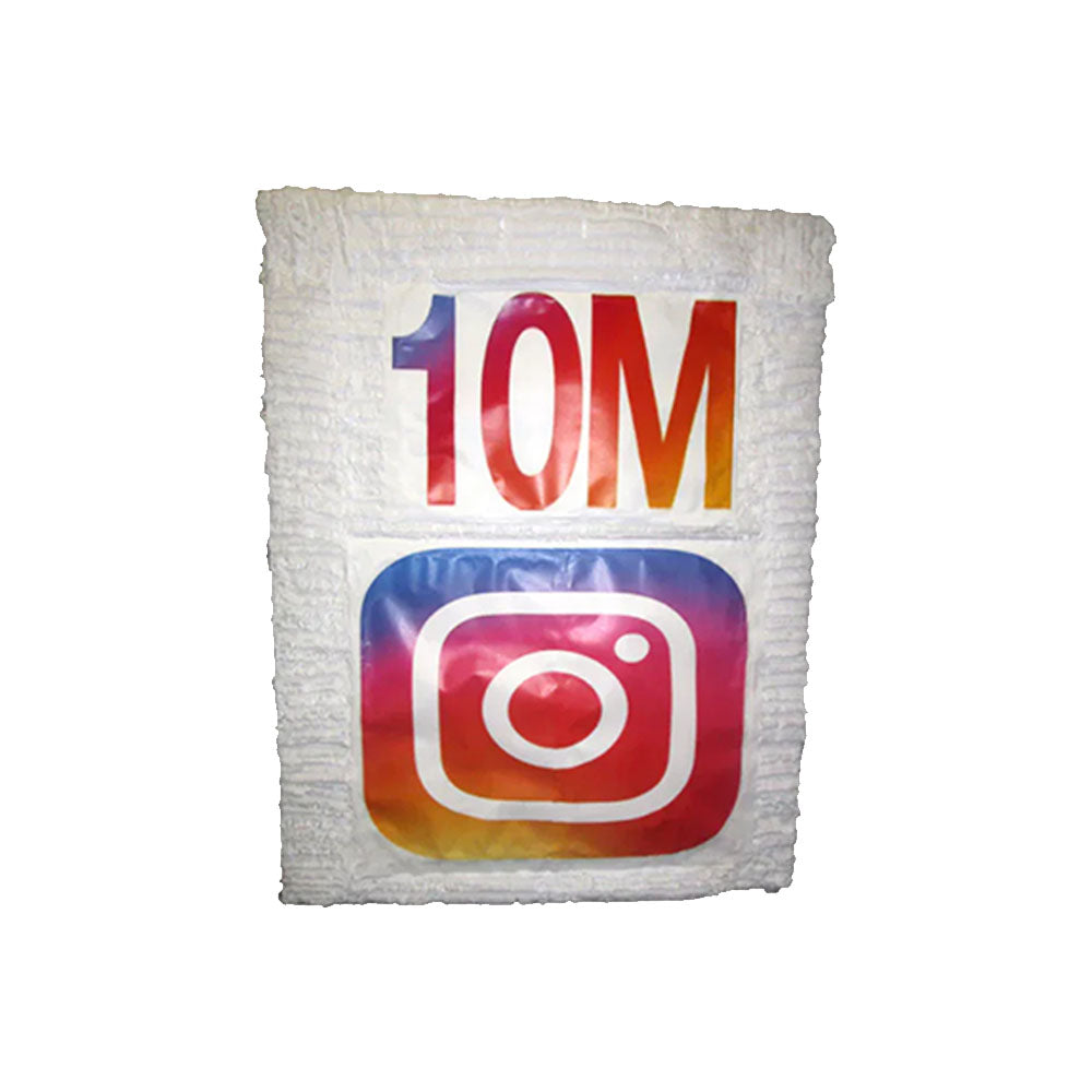 10M INSTAGRAM CUSTOM PINATA