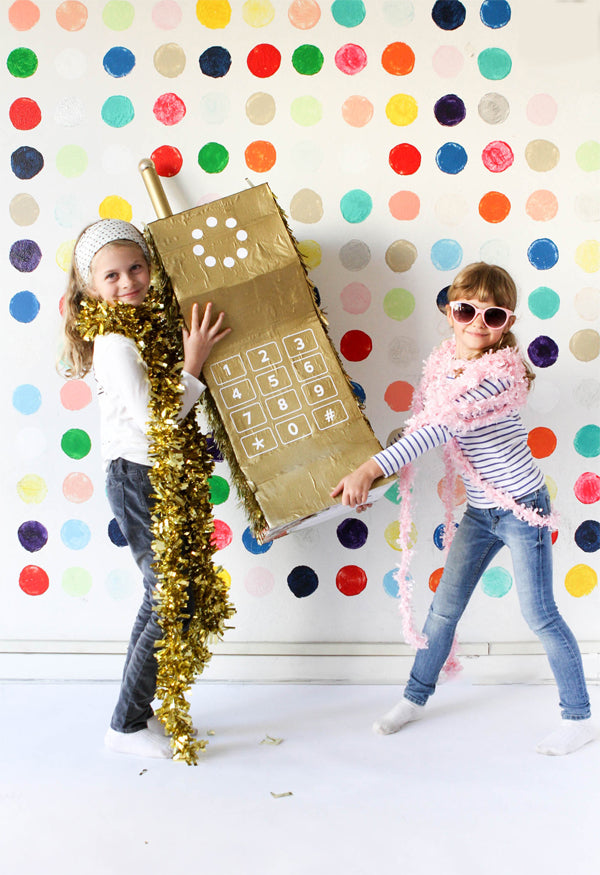 GIANT CELL PHONE PINATA
