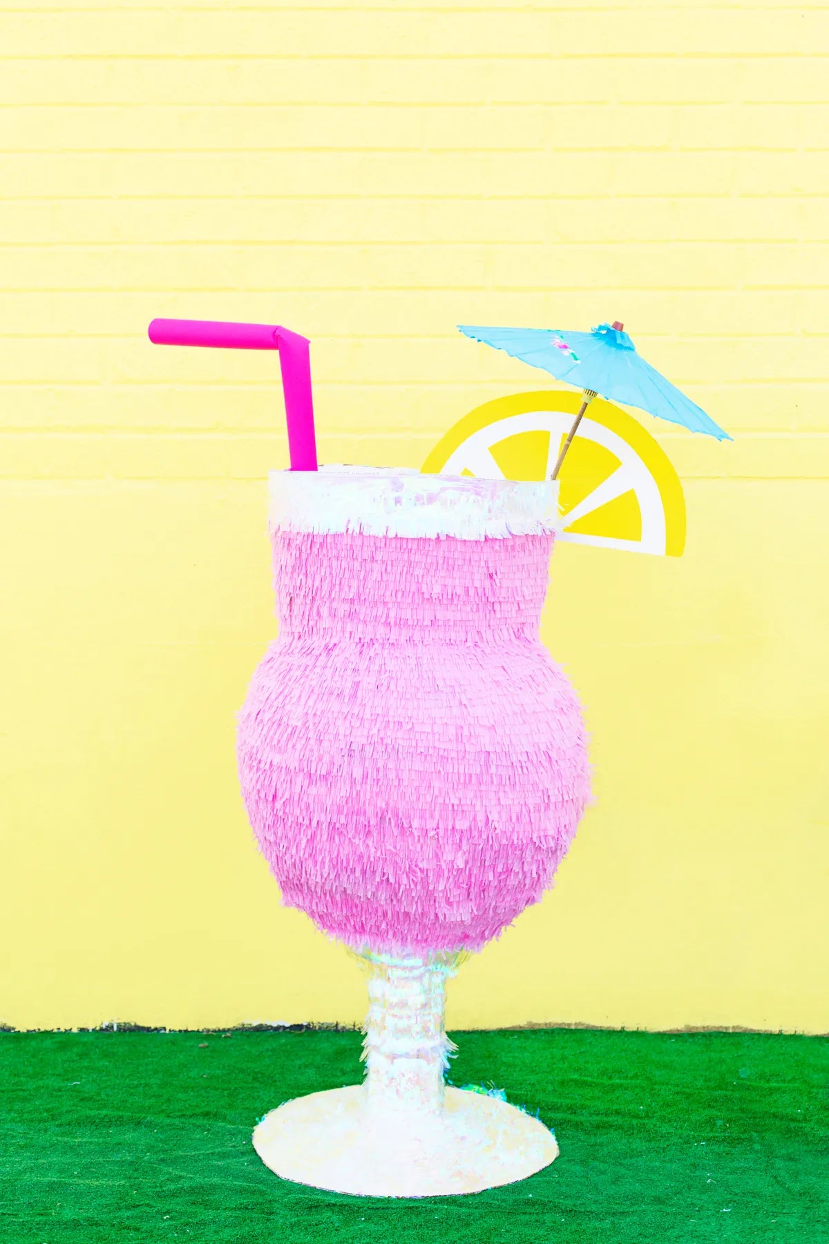 GIANT TROPICAL DRINK PINATA