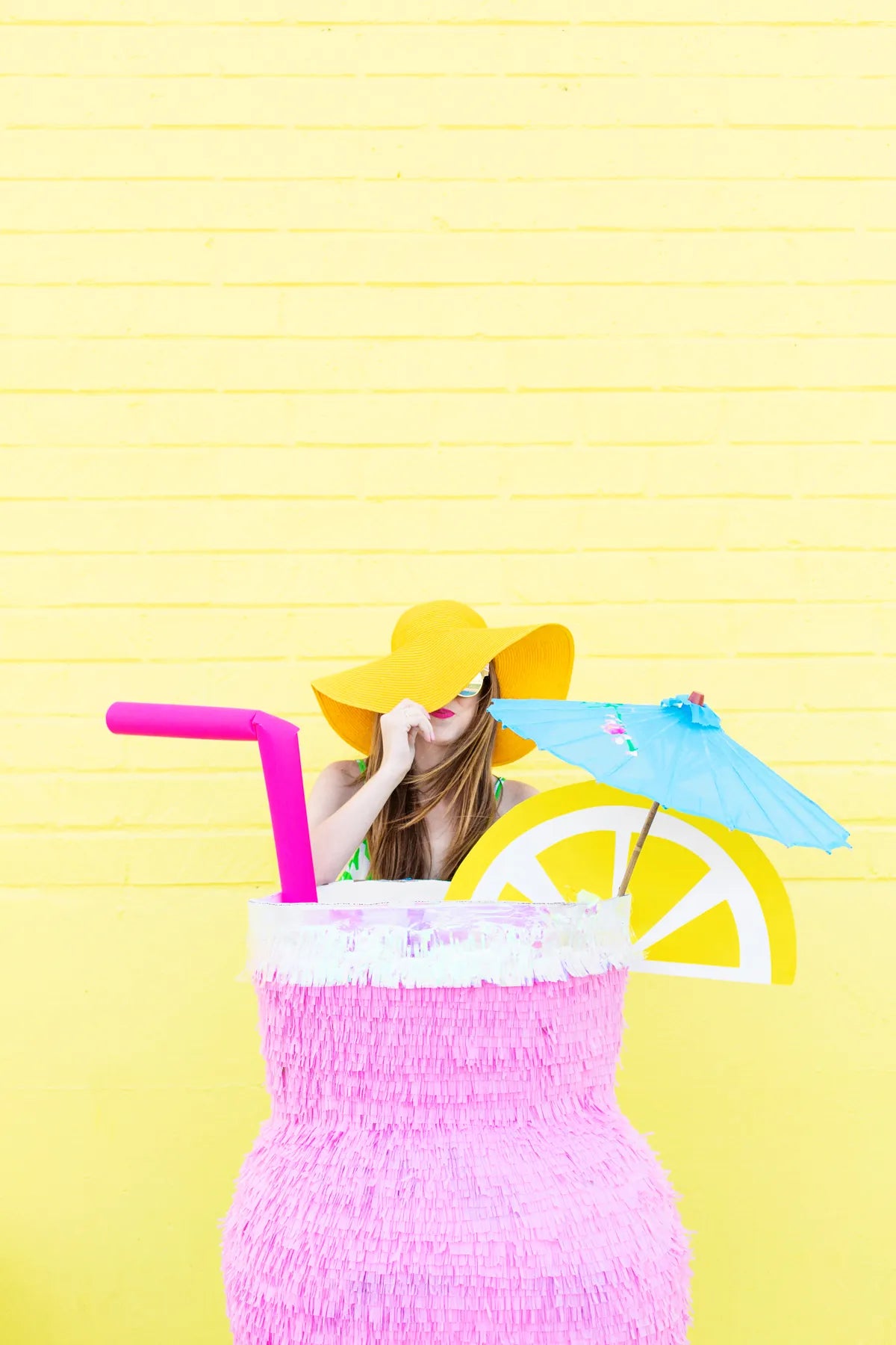 GIANT TROPICAL DRINK PINATA