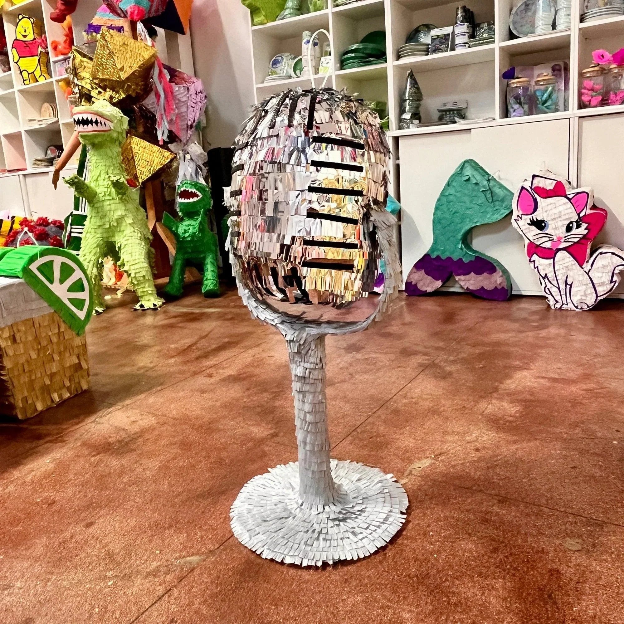 Microphone Pinata