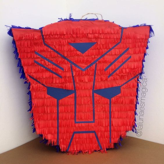 RED PRIME PULL STRING PINATA